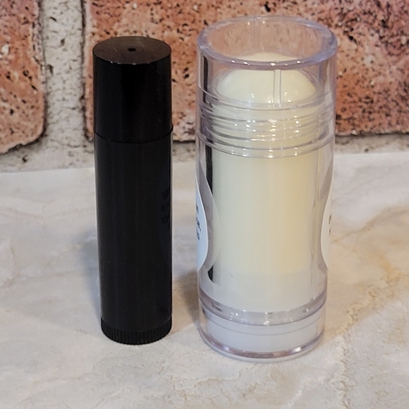 Handmade 🐾 Paw Balm for Dogs and Cats - Picture 3 of 4